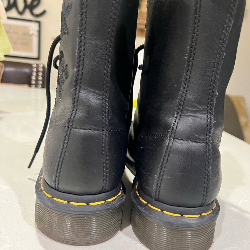 Not your basic Docs. - Picture 4 of 6